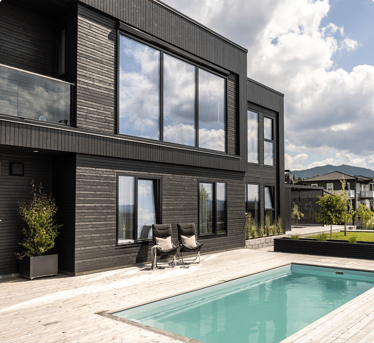 Fire moderne produksjonsanlegg